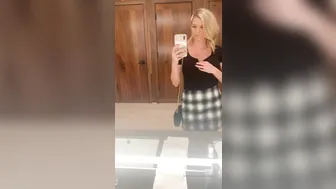 cali hotwife onlyfans gorgeous bitch bares her breasts