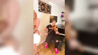 thejuliecash onlyfans Seductive chicks