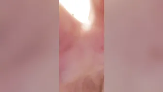 ryleeraye_ onlyfans crazy queen gently pulls the vagina