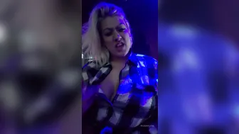 ryleeraye onlyfans skinny dolls fondle small tits