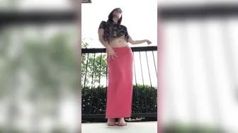 scarlett rae onlyfans naughty fat lady is fondling saggy boobs