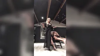 miss courtney onlyfans shows five incredible orgasms