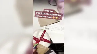 daizha morgann onlyfans gorgeous model tightly stretches both holes.