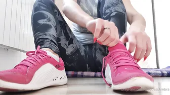 goddess ambra onlyfans pretty chick fucks pussy with phallus