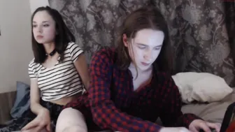 osanna234 Buxom fucks pussy with phallus