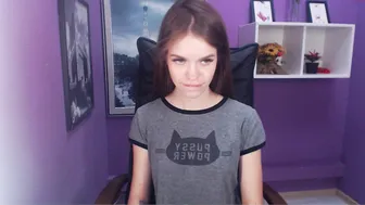 amberroseblush Busty fat woman shows off big shapes.