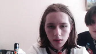 osanna234 having fun on the bed