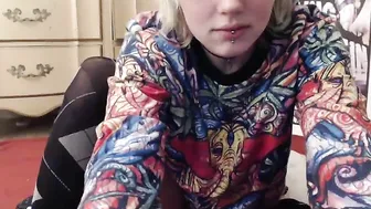 lovelyamaris Naughty babe chatting in free chat