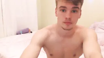 wish_maker Cute chick fucked by sex toy