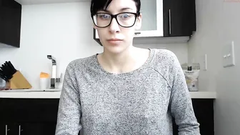 jewel24 Naughty slut fucks anus phallus