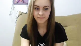 ch_lisa caressed on the bed