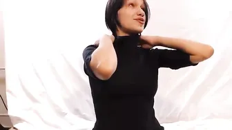 deguaz Busty mare strips and caresses the holes