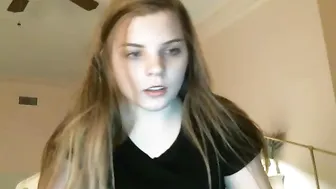 yungnymphs Adult bitch dabbles with rubber penis