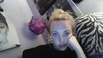 yourbabylynn23 chaturbate lush mare perfectly handles toy dick