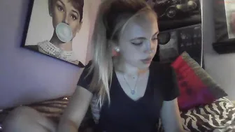 yourbabylynn23 chaturbate Sultry confused