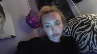 yourbabylynn23 chaturbate sexy babe dancing striptease