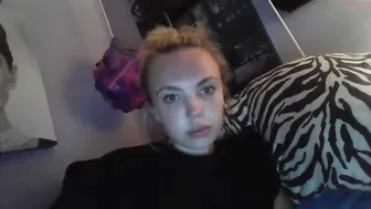 yourbabylynn23 chaturbate magnificent prankster shows herself naked on the street