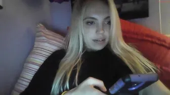 yourbabylynn23 chaturbate amazing wench fucks herself with sex toys