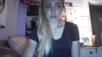 yourbabylynn23 chaturbate Chick in stockings Nastya caresses pussy lips