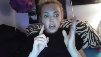 yourbabylynn23 chaturbate pretty woman with perfect figure shows her skills on a pole