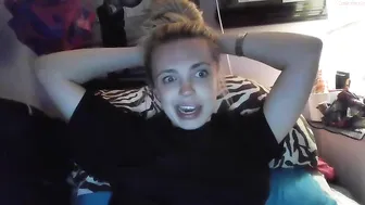 yourbabylynn23 chaturbate gorgeous female masturbates vagina