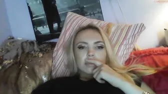 yourbabylynn23 chaturbate sweet thing is hammering his anus