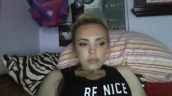 yourbabylynn23 chaturbate gorgeous slut gives big boobs