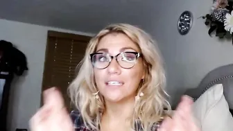 yourfavoritemom82 chaturbate charming babe in free chat
