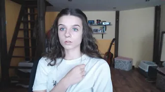 classy_cassie chaturbate cute fucks herself