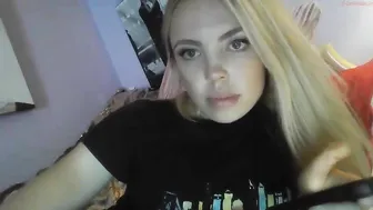 yourbabylynn23 chaturbate cute passion masturbates shaved holes