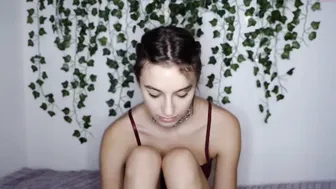 issyeden chaturbate sexy blonde hard jerks both holes