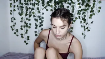 issyeden chaturbate sexy blonde hard jerks both holes