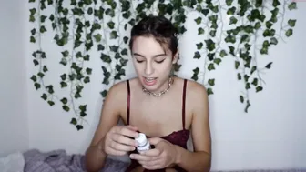 issyeden chaturbate sexy blonde hard jerks both holes