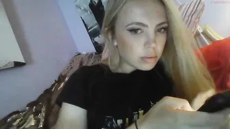 yourbabylynn23 chaturbate three fingers into the vagina