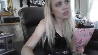 yourbabylynn23 chaturbate slut in stockings erotically takes off her panties