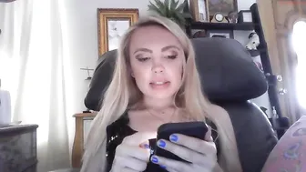 yourbabylynn23 chaturbate slut in stockings erotically takes off her panties