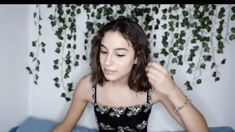 issyeden chaturbate Blonde lady