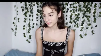 issyeden chaturbate Blonde lady