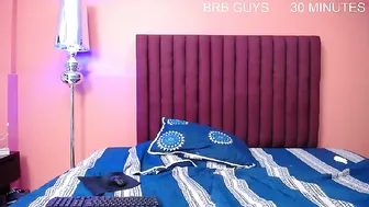 yeik_thomas chaturbate slutty female has pussy fucked