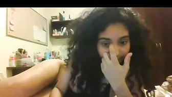 cutelittlearabgirl chaturbate big wet cunt close up