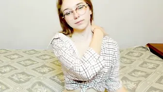 sweetiewow chaturbate naked babe demonstrates chocolate body