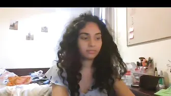cutelittlearabgirl chaturbate nude babe gets pussy fucked