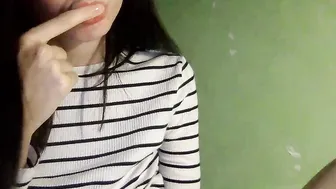 hornypussybae chaturbate black-haired beauty pulls sex lips