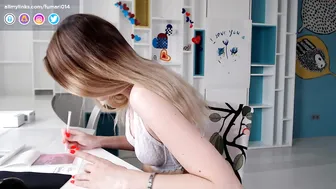 fumari014 chaturbate mature slut pulls pussy while lying in a chair