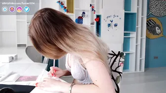 fumari014 chaturbate mature slut pulls pussy while lying in a chair