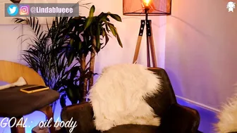 lindabluee chaturbate experienced beads - boasts tits