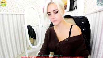 alexis_coy chaturbate crazy chick caresses natural tits