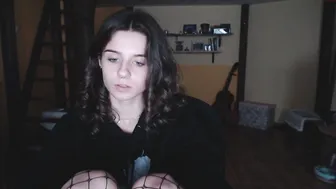 classy_cassie chaturbate shy slut pulls juicy cunt