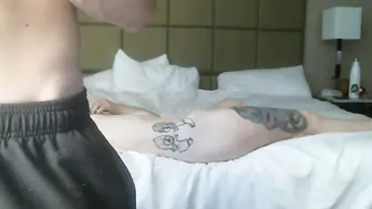 sexandhappiness chaturbate cutie whore fucks vagina hard