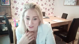 naughty_by_the_sea chaturbate ESSSSCADA red